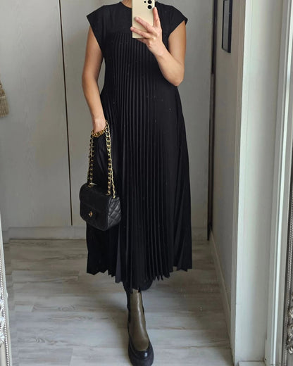 Grace | Women's Elegant Pleated Maxi Dress